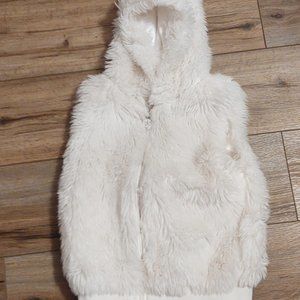 Winter/Fall Kids Gymboree faux fur vest size  L